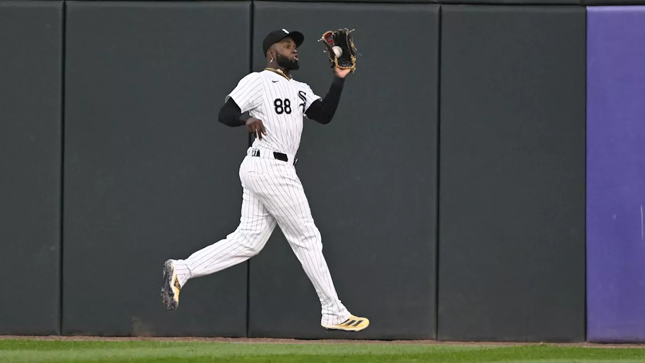 Chicago White Sox’s Luis Robert Jr. Recognized as Top 10 Center Fielder in MLB