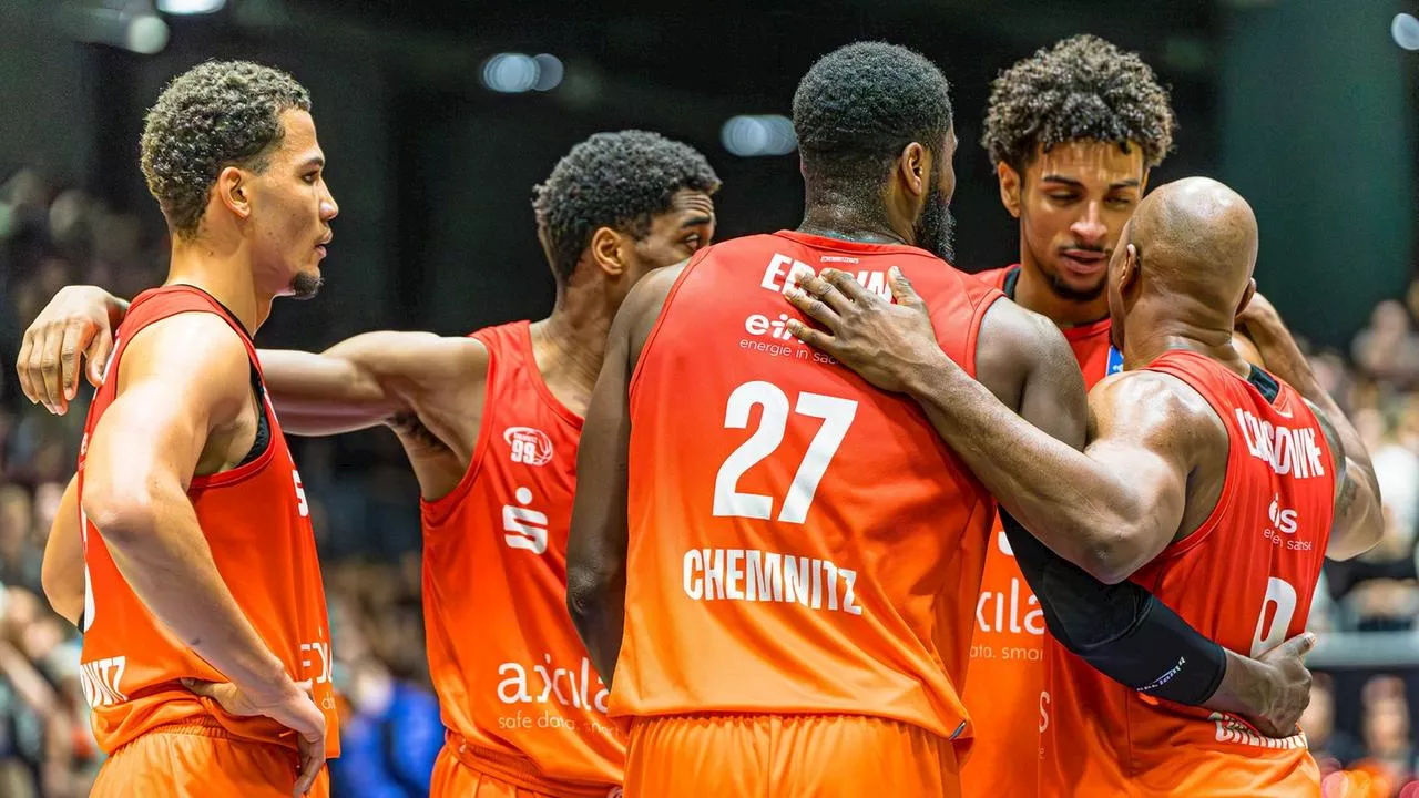 Niner Chemnitz im Champions League Play-in gegen Manisa Basket