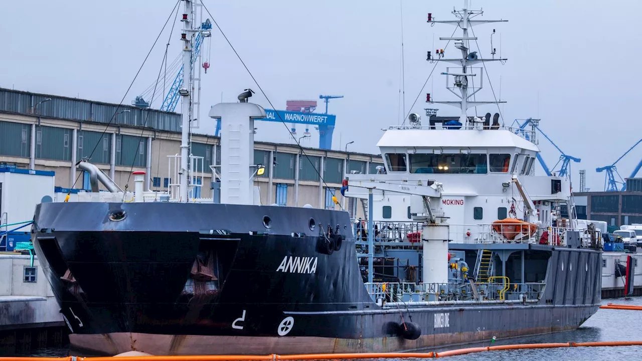 Havariertes Öltankschiff 'Annika' nach Stralsund für Reparaturen