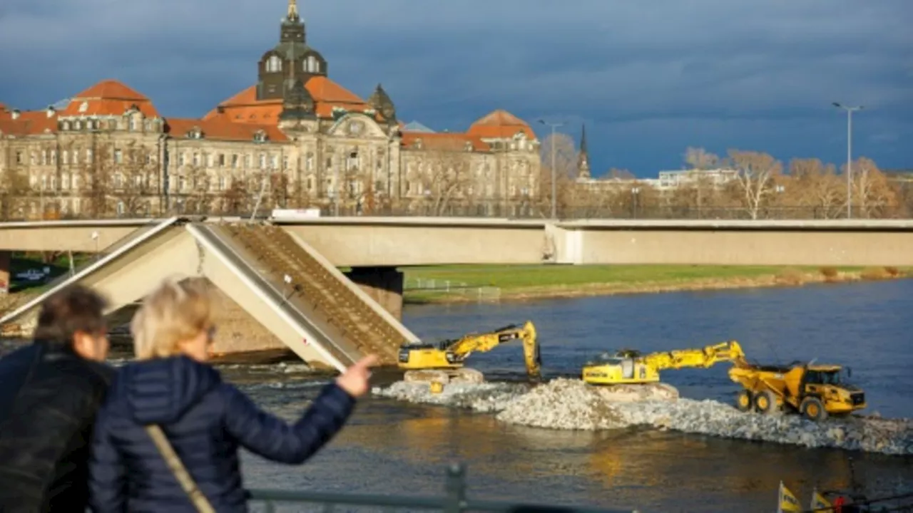 Zweite Weltkrieg Blindgänger bei Abriss der Carolabrücke in Dresden entdeckt