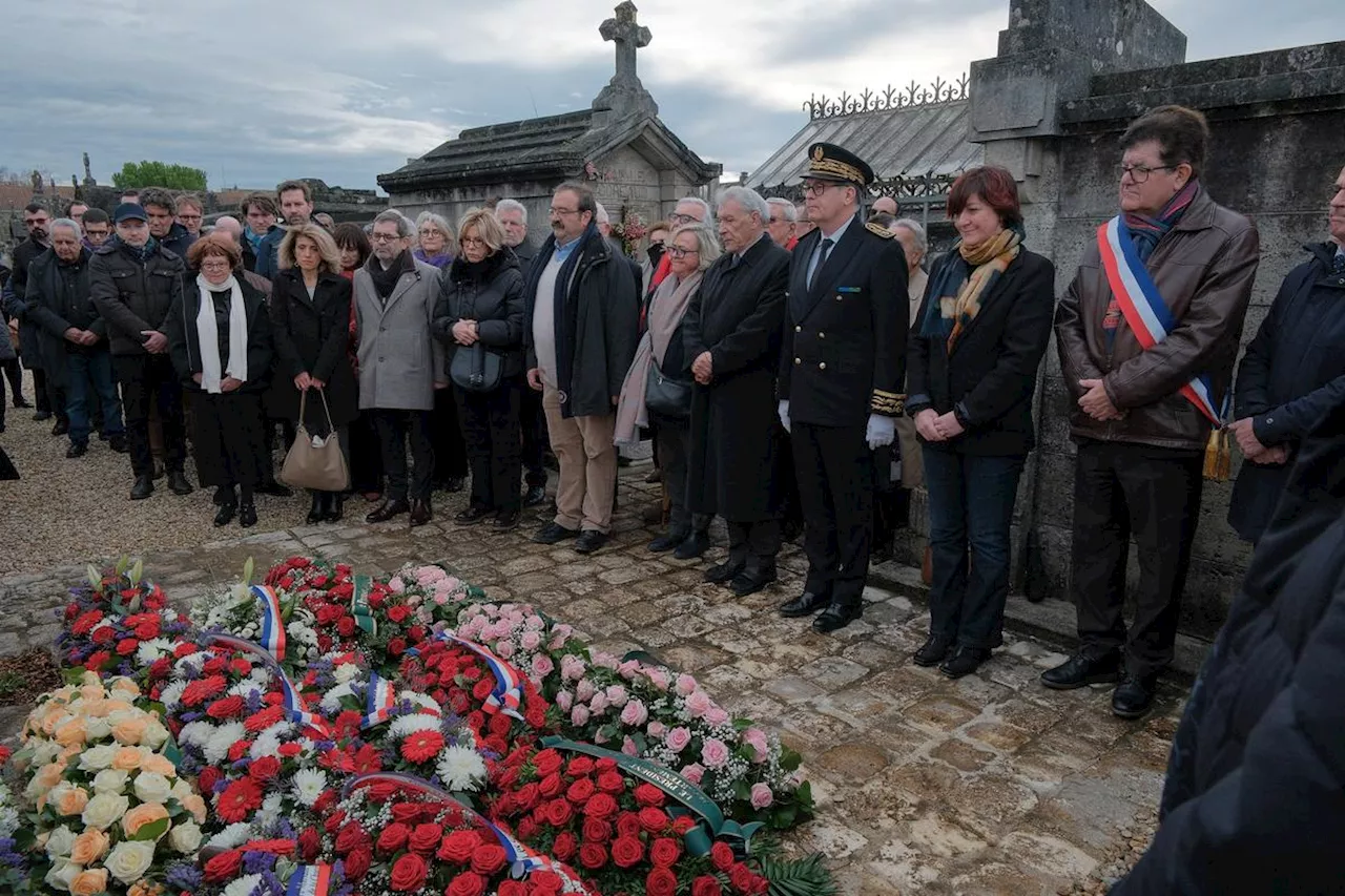 Politique : aucun ténor devant la tombe de François Mitterrand à Jarnac