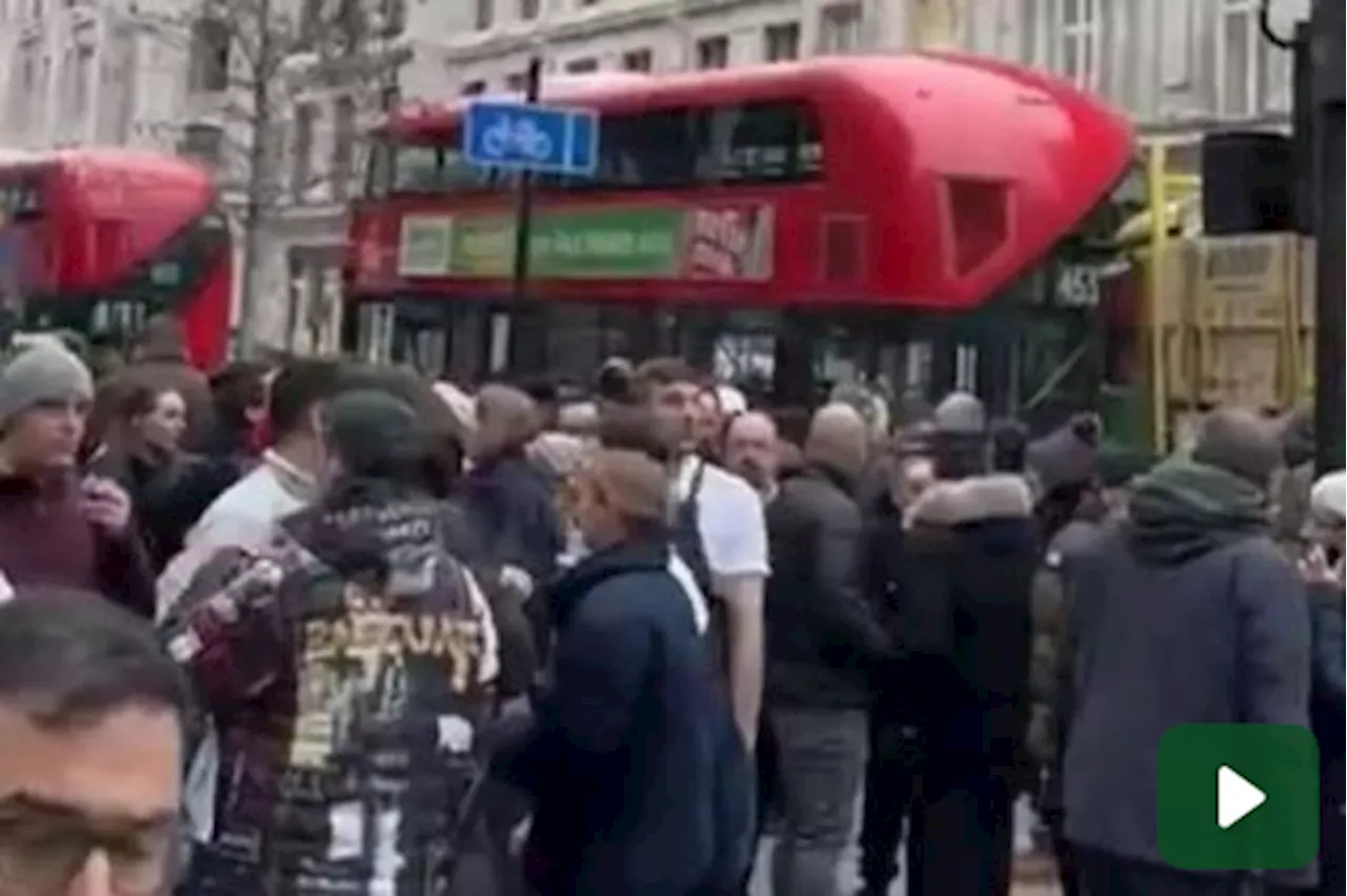 Regent Street a Londra chiusa per allarme bomba