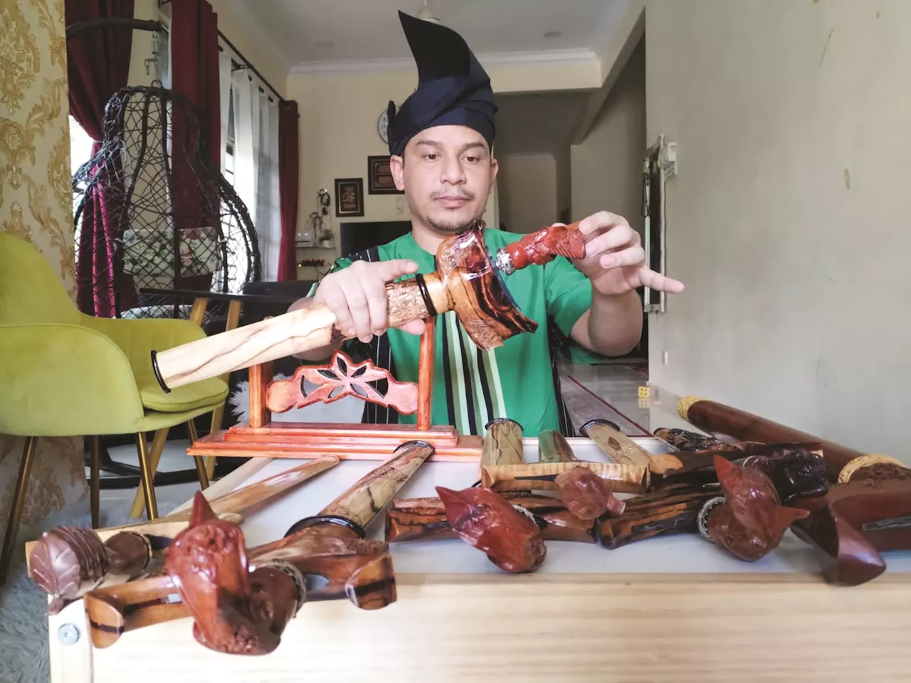 Man Spends Nearly RM30,000 on Keris Collection