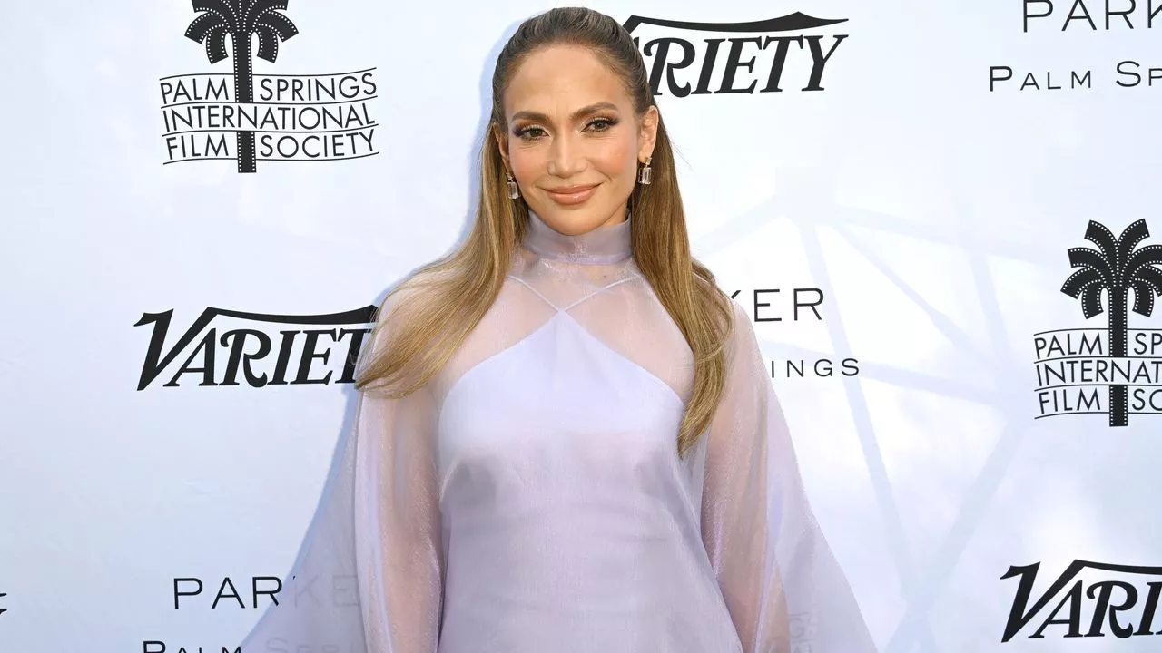 Jennifer Lopez Conserve Son Diamant Vert Malgré Divorce