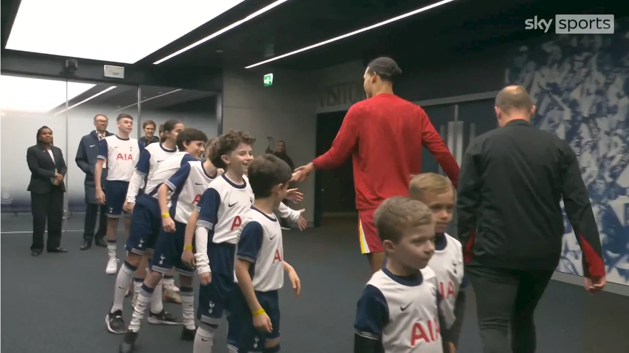 Tottenham-mascotte komt met hilarisch verzoek aan Liverpool-aanvoerder Virgil van Dijk