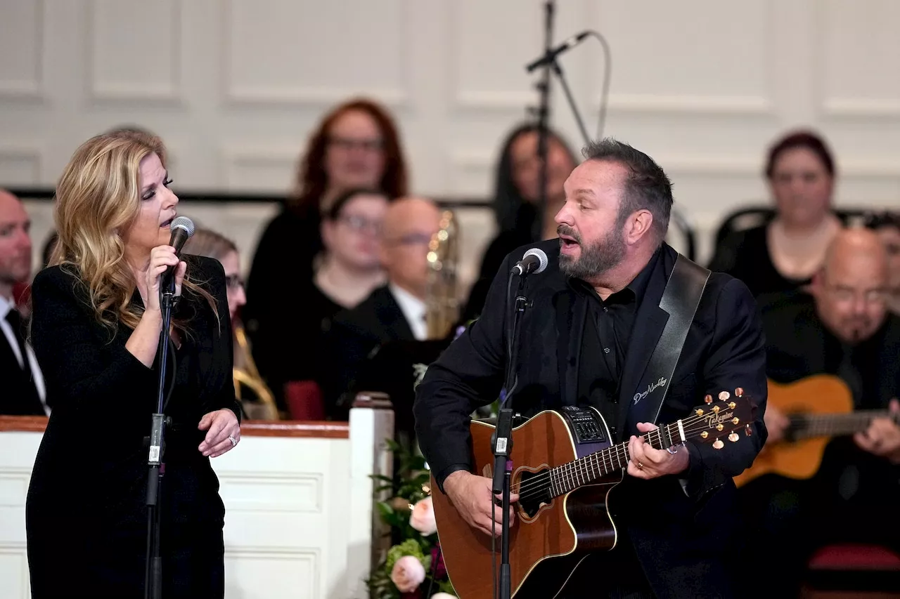 Country music power couple performs ‘Imagine’ at Jimmy Carter’s funeral