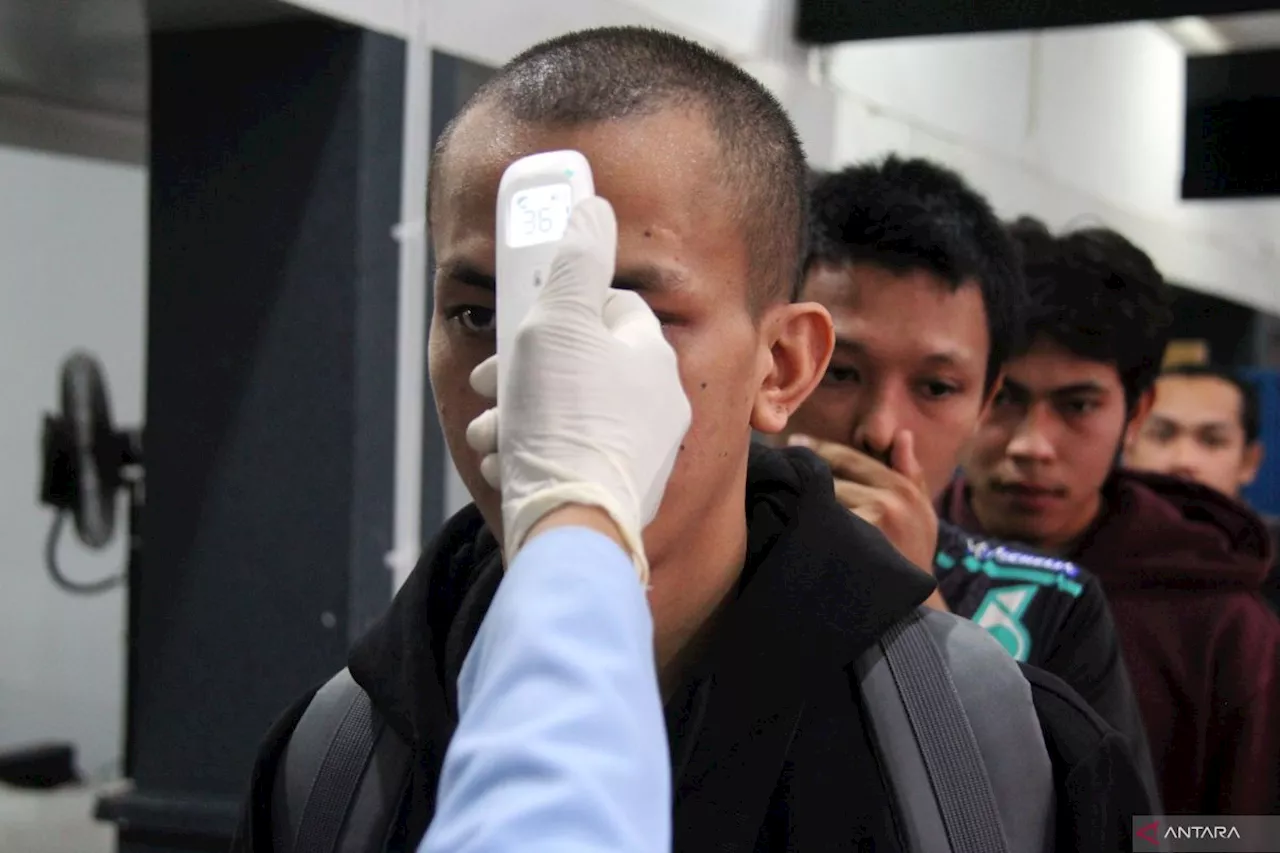 DPR RI Minta Masyarakat Pakai Masker Atasi Virus HMPV