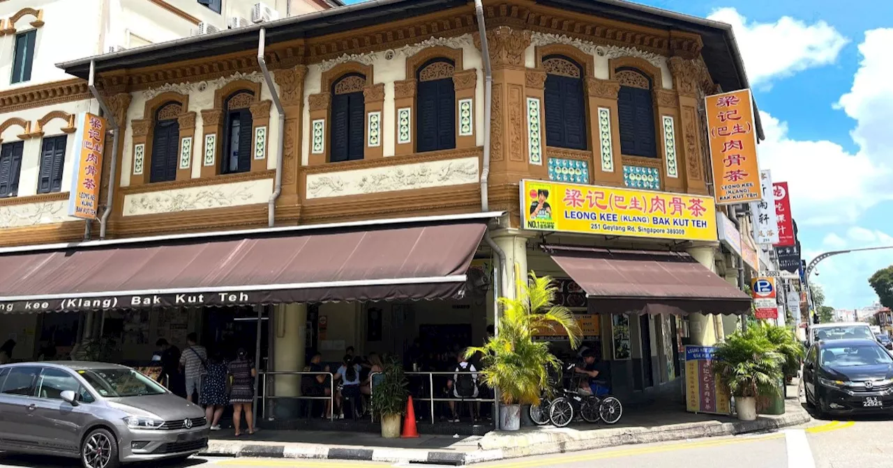 Leong Kee Bak Kut Teh Restaurant in Singapore Suspended for Hygiene Violations