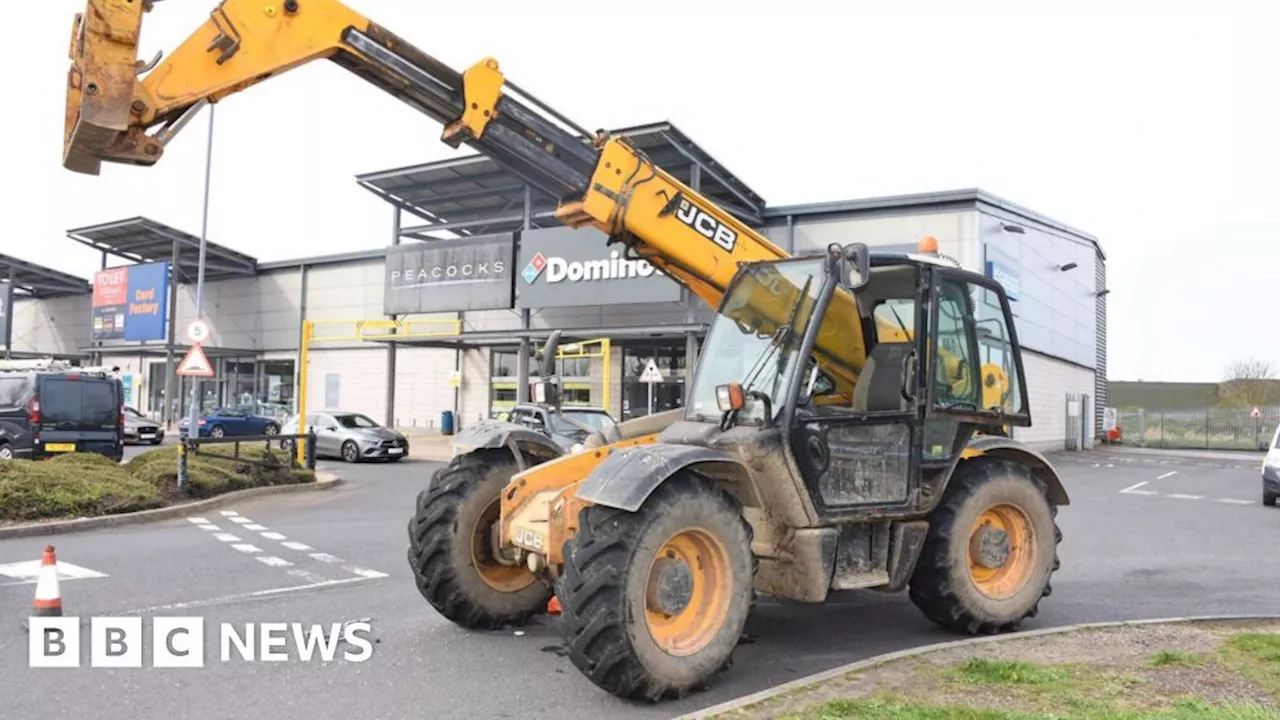 Harwich Home Bargains burglars jailed for spree of raids