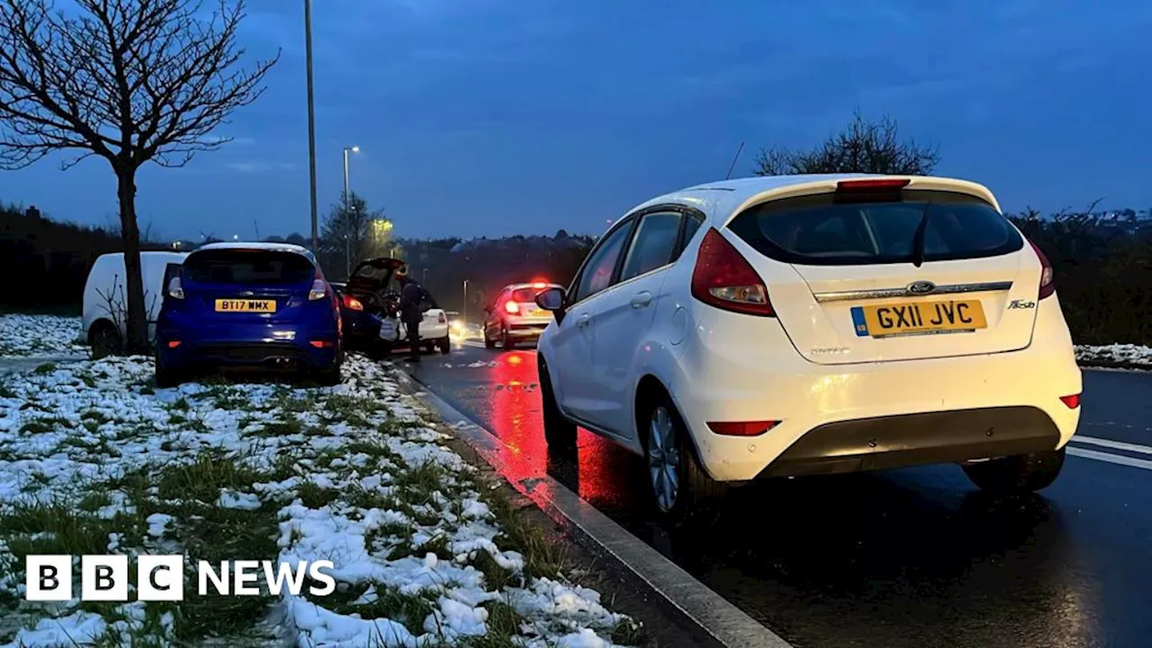 Ice Warning Issued for South East England as Wintry Weather Causes Travel Chaos