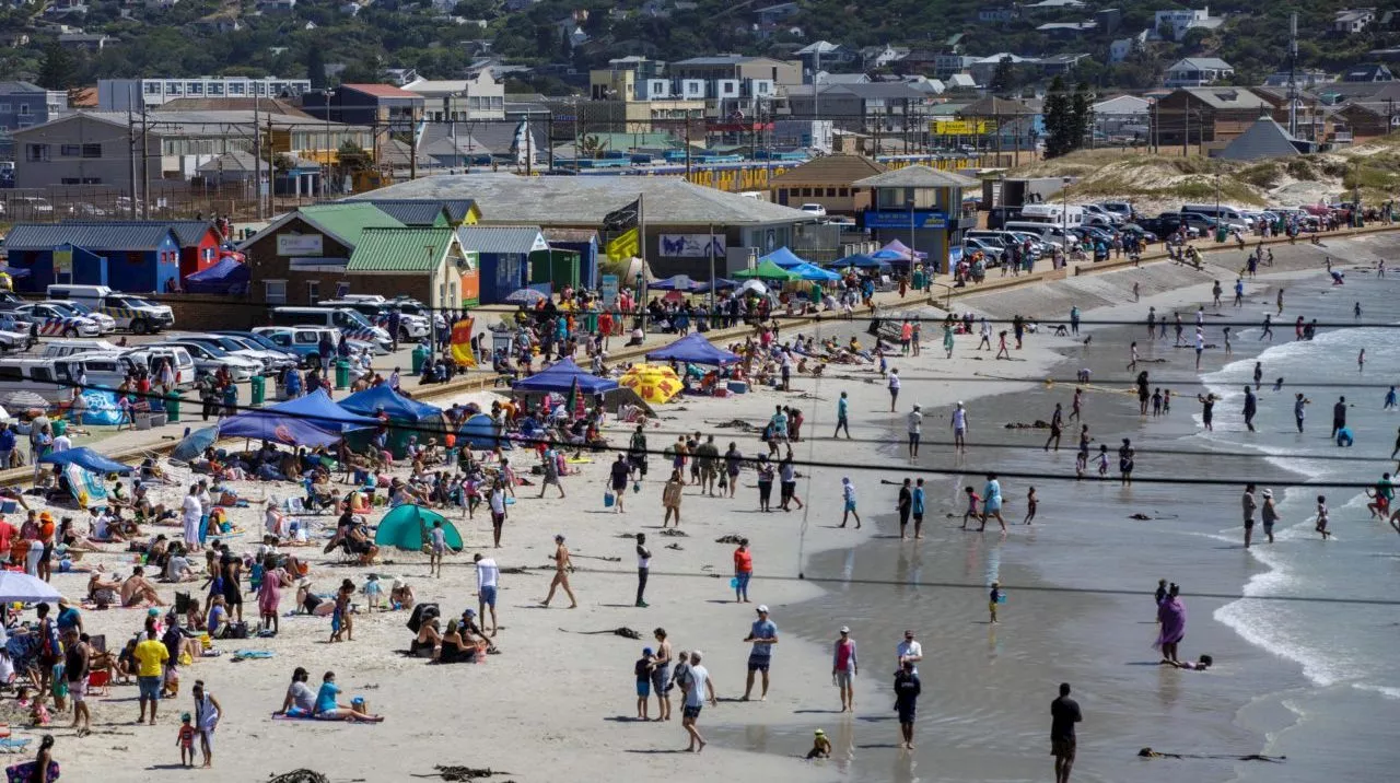 Cape Town Uses Drones to Enforce Alcohol Ban on Beaches