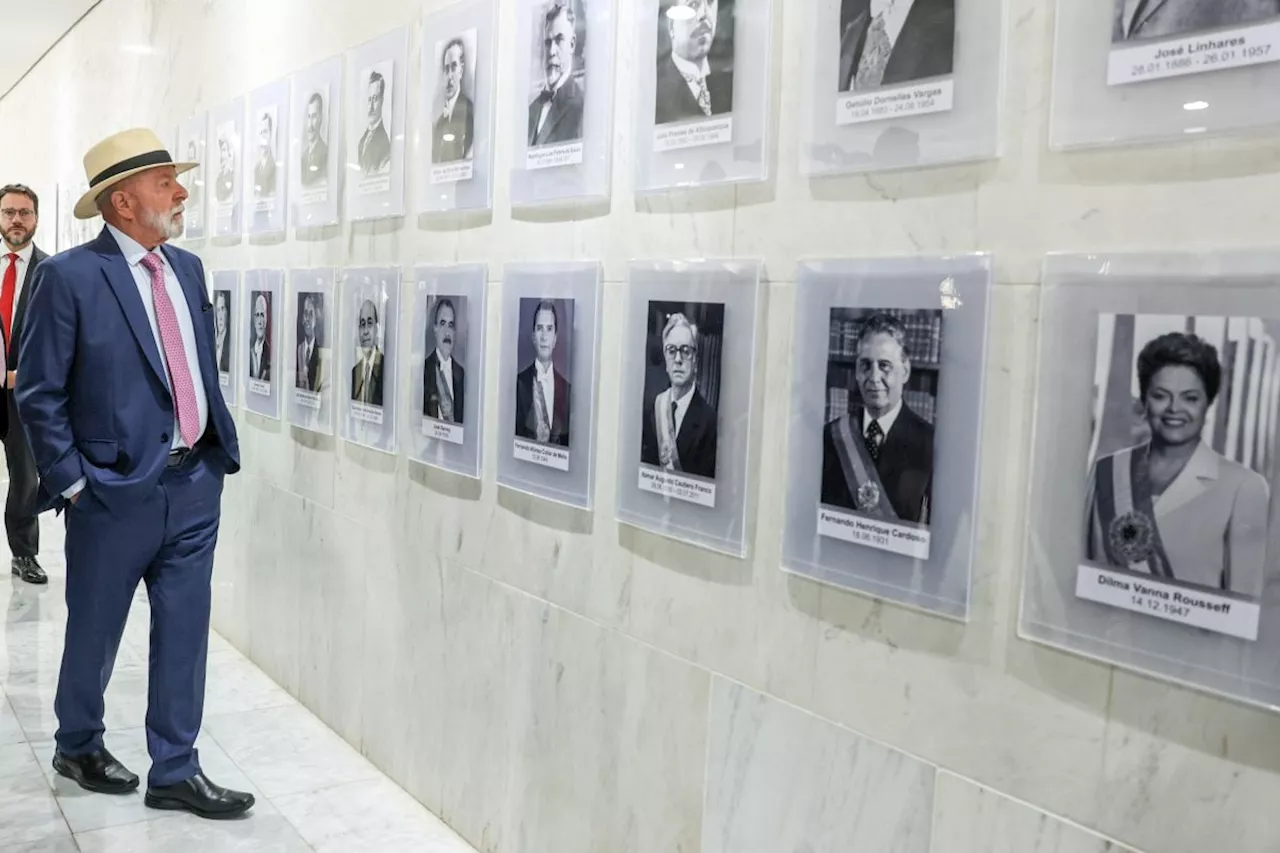 Lula defende incluir mentiras de Bolsonaro e golpe de Temer em galeria no Planalto