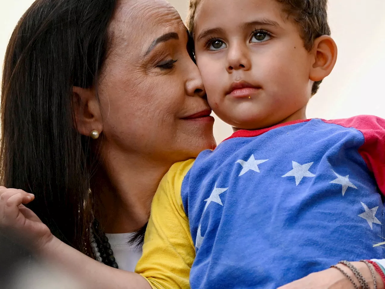 María Corina Machado Reaparece en Caracas Tras Detenciòn