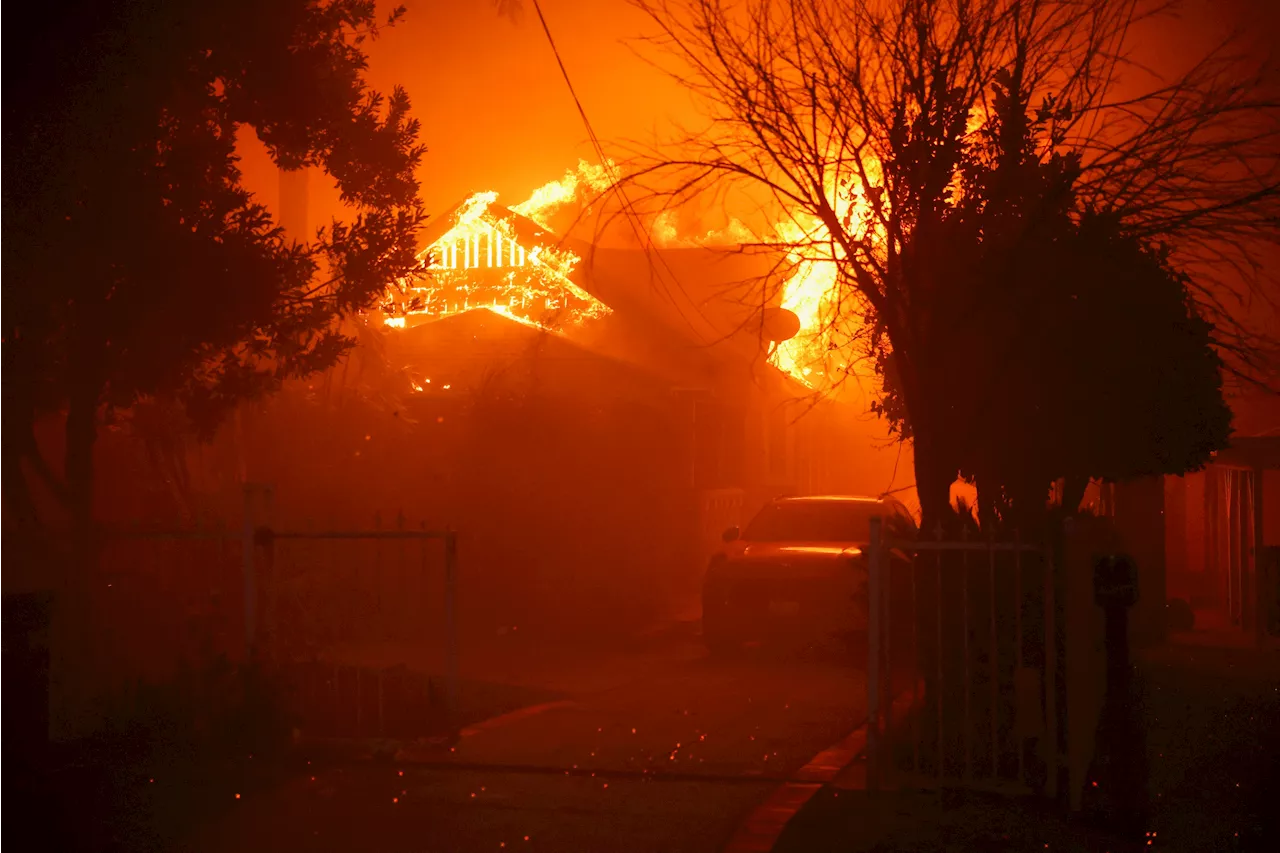 Novo Incêndio em Hollywood Hills, Califórnia