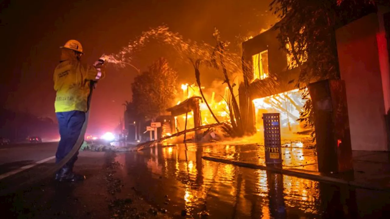 Incendios Destruyen Barrios en Los Ángeles