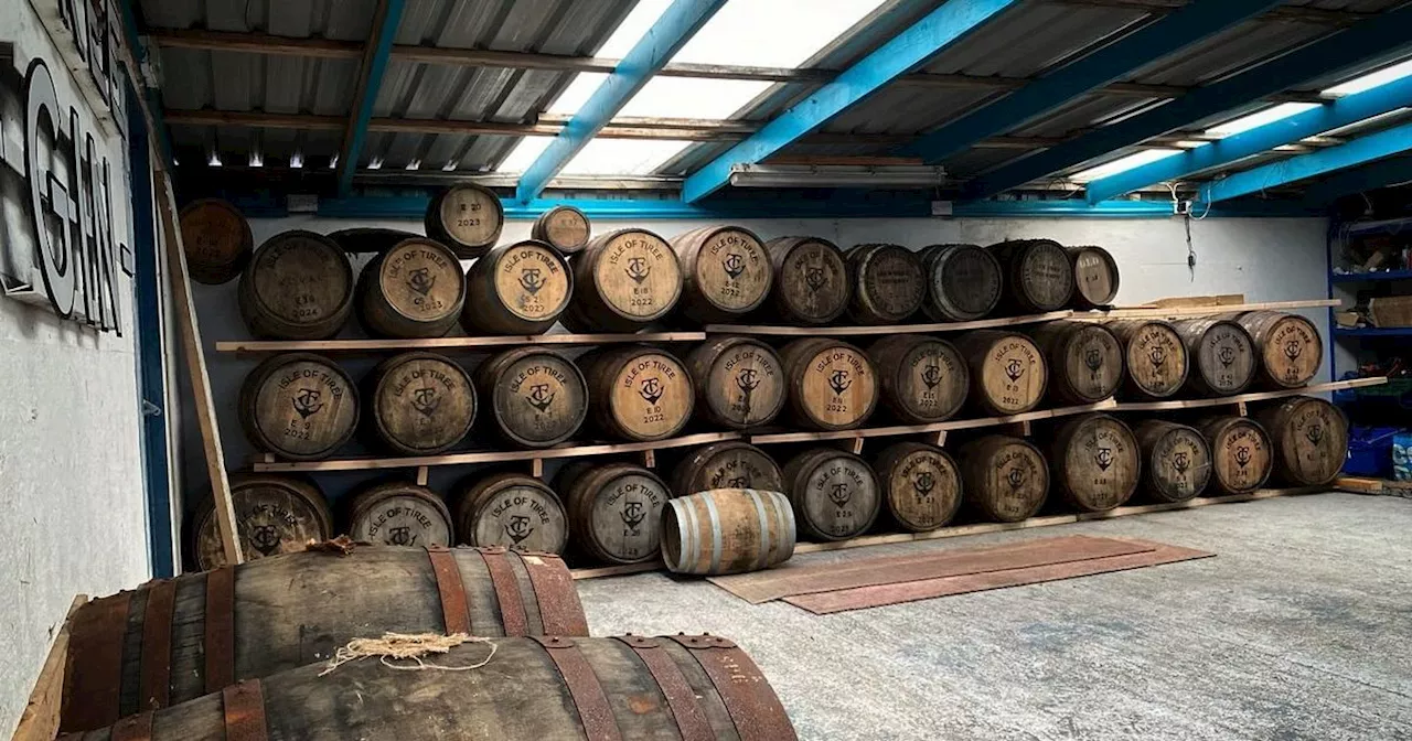 Isle of Tiree Distillery Launches First Legal Single Malt Whisky in 200 Years