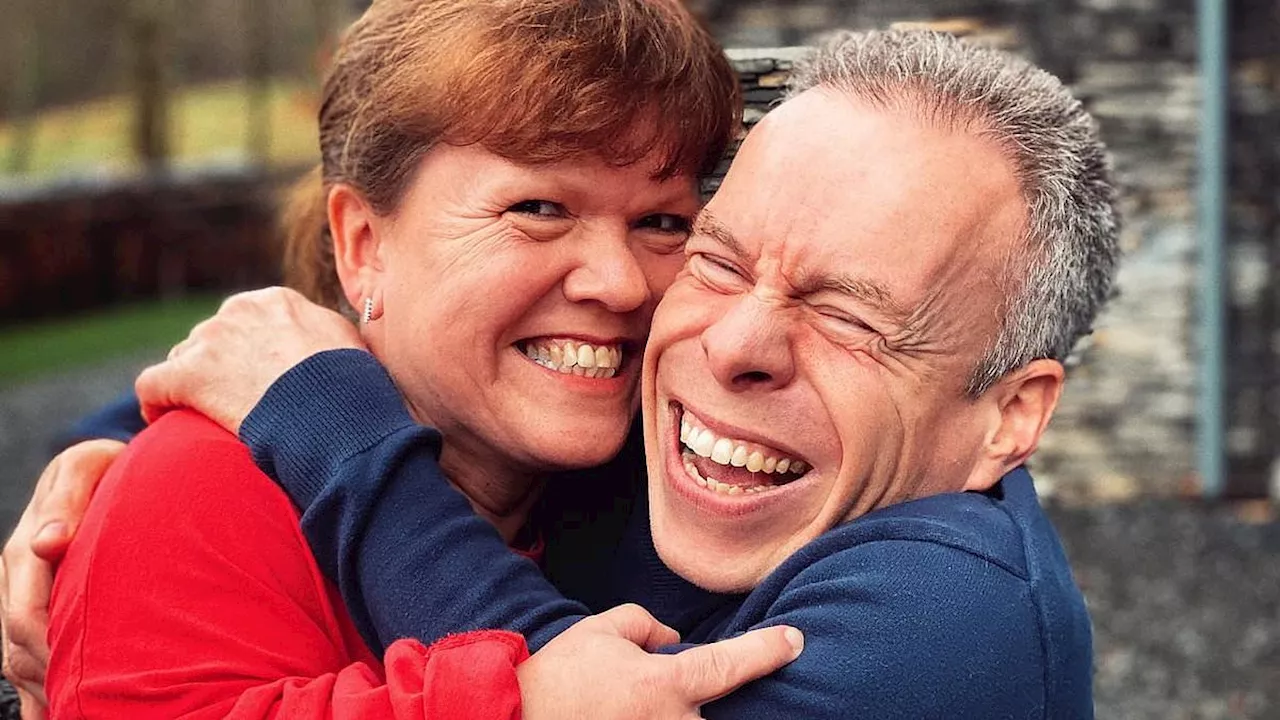 Harry Potter Star Warwick Davis Sues Hospital Over Wife's Death