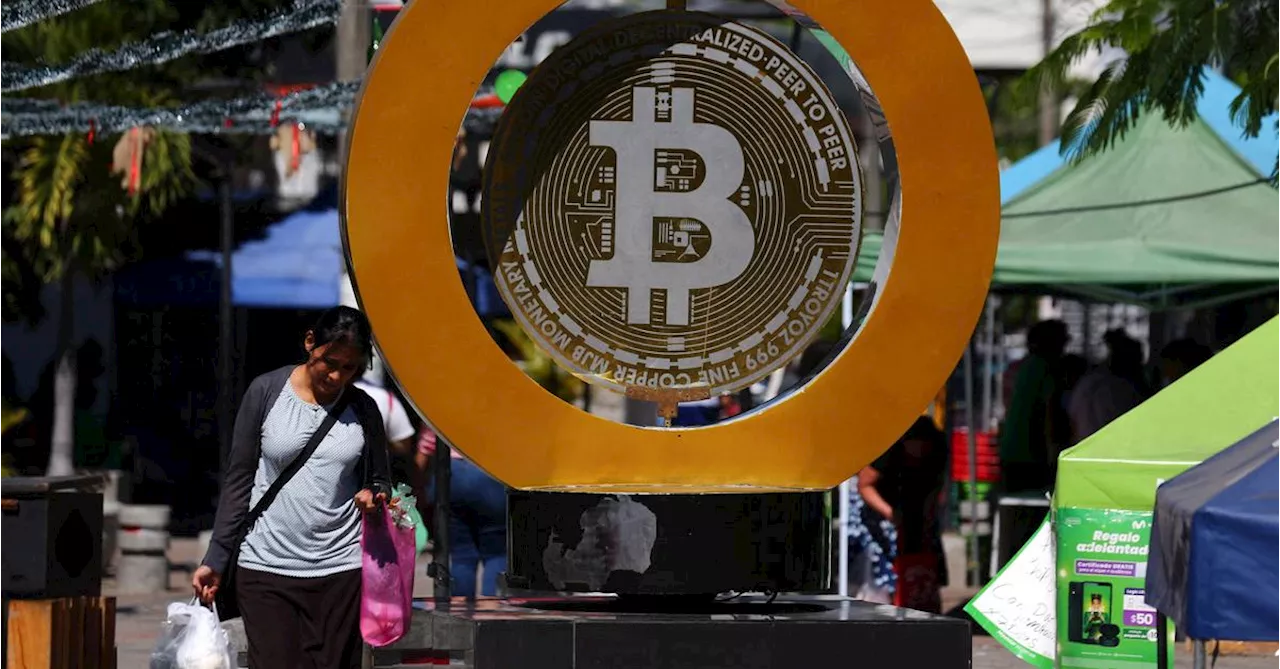 Bitcoin gibt weiter nach und entfernt sich von Rekordhoch