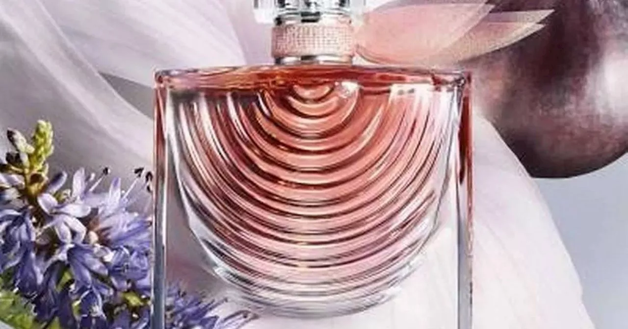 Boots Shoppers Go Crazy for 'Delightful' La Vie Est Belle Iris Absolu Perfume