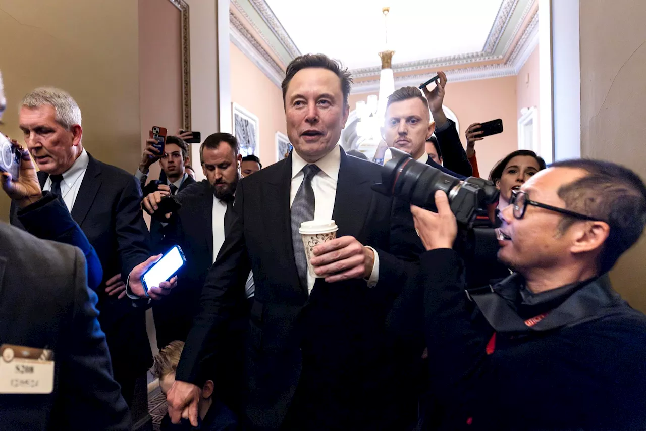 Elon Musk planea destituir al Primer Ministro británico Keir Starmer antes de 2029