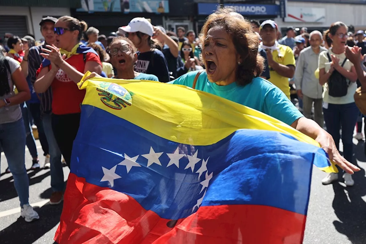 Miles de venezolanos se manifiestan en apoyo y en rechazo a la posesión de Maduro