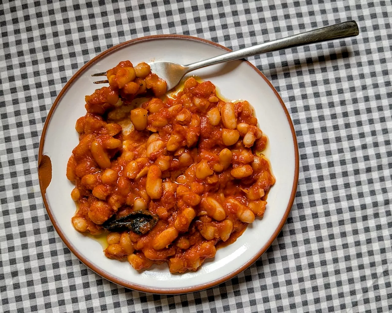 Alubias com Tomate: Receita Fácil e Rápida