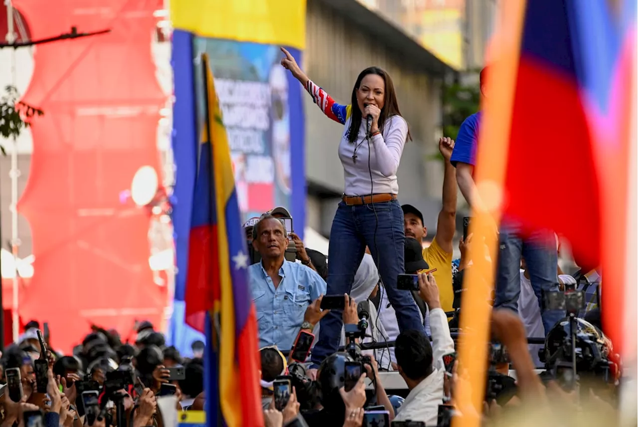 Líder Opositora de Venezuela, María Corina Machado, Llama al Pueblo a Resistir