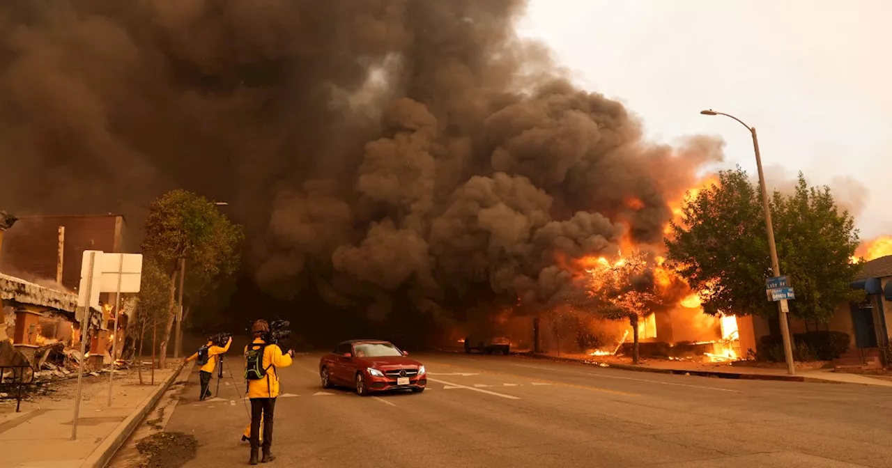 Los Angeles in Fiamme: Venti Caldi, Siccità e Cambiamento Climatico