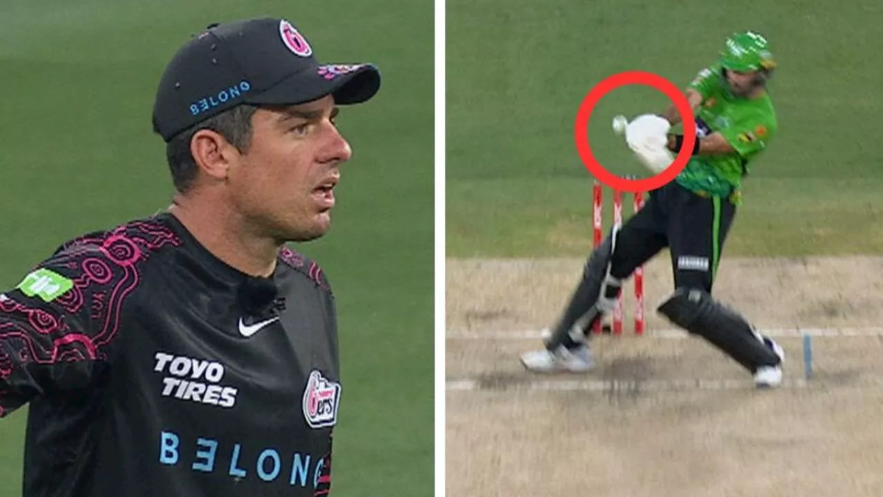 Sixers Captain Fuming After Controversial DRS Decision