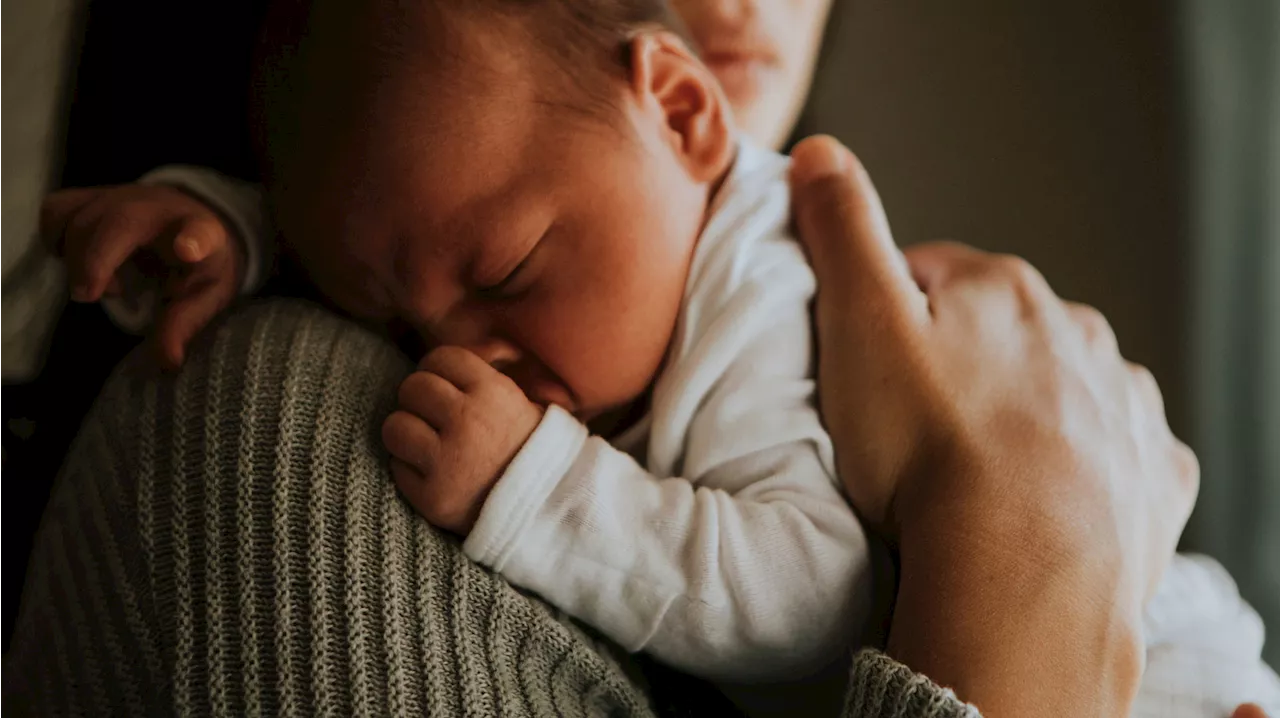 Rauchen und Stillen: Das passiert mit Babys, wenn Mama nicht ohne Zigarette kann