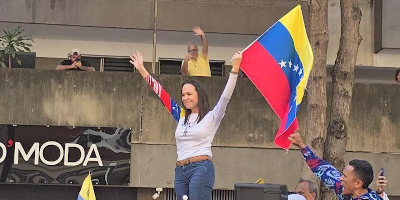 Machado torni a Caracas per protestare contro l'insediamento di Maduro