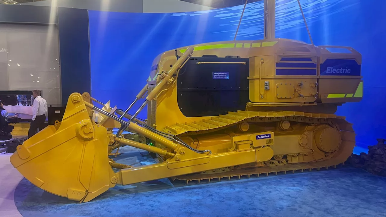 Komatsu Unveils Electric Underwater Bulldozer at CES 2025