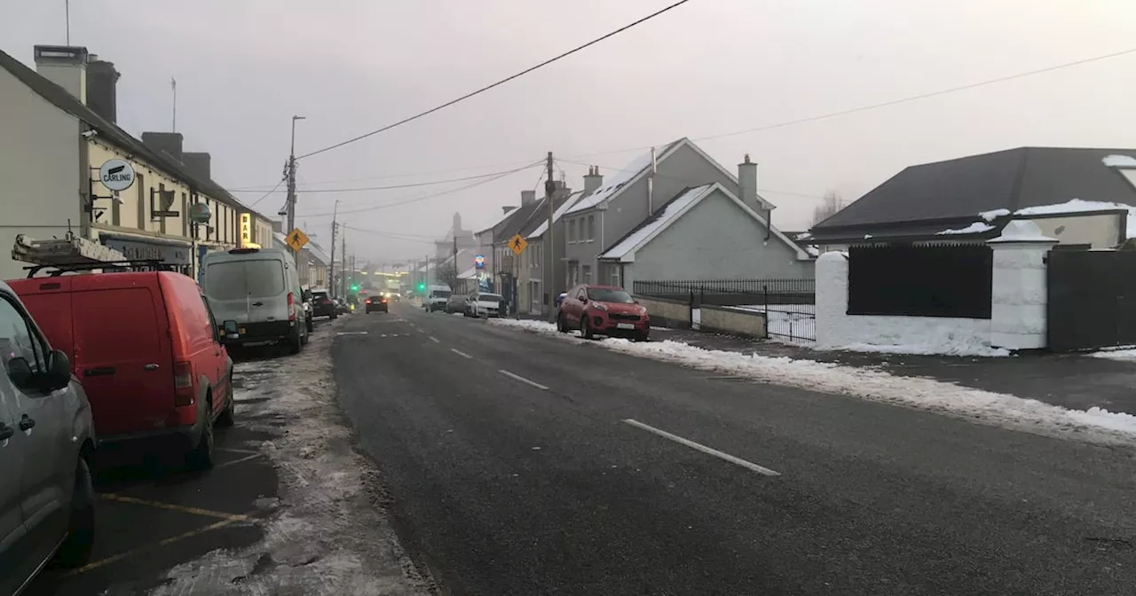 ‘It’s sometimes hard to judge where the ditch is.’ Drivers in Laois on negotiating snow and icy roads