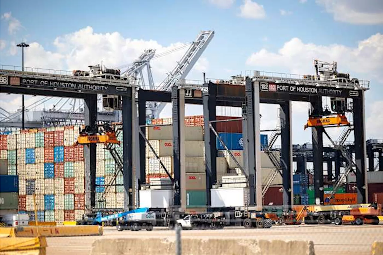 Dockworkers Strike Averted After Tentative Agreement Reached