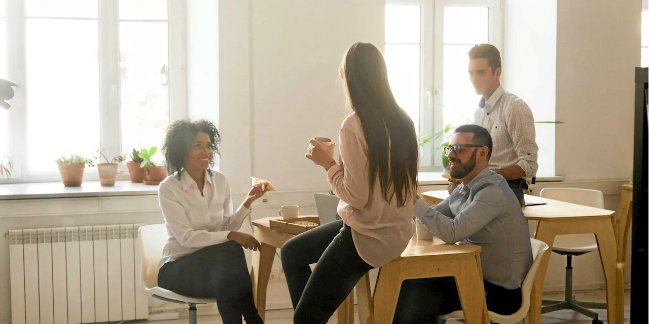 Formalité ou intention sincère : pourquoi présente-t-on ses vœux à ses collègues ?