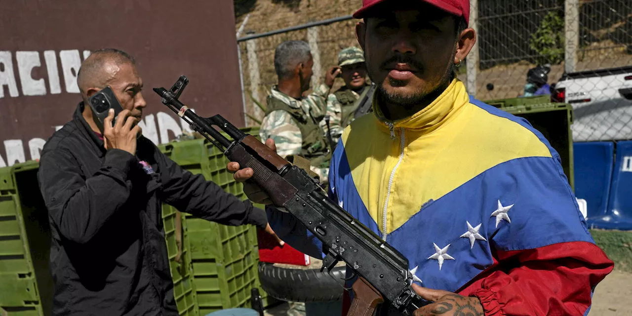 Nicolas Maduro arme des Vénézuéliens pour protéger sa dictature