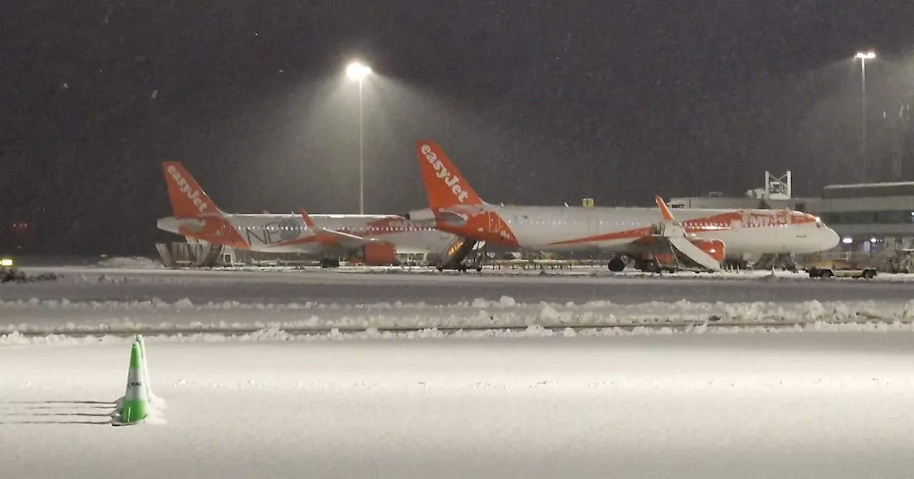 Why does Manchester Airport have to close due to snow?