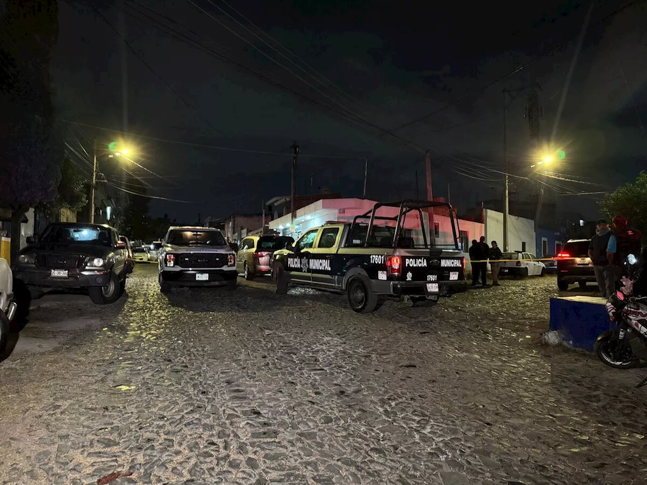 Mujer asesinada a balazos al recibir flores en Tlaquepaque, Jalisco