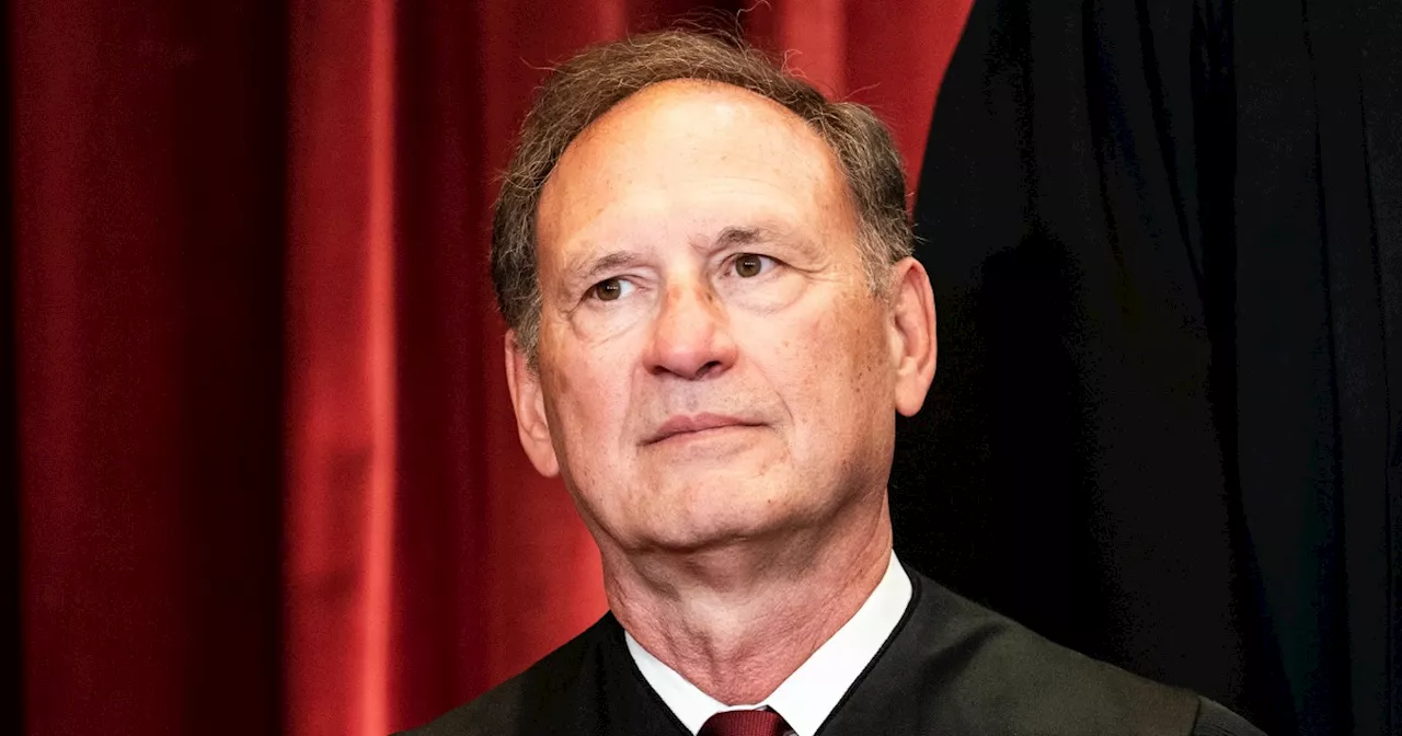 Public Trust in US Judiciary Crumbles Amid Justice Alito Controversy