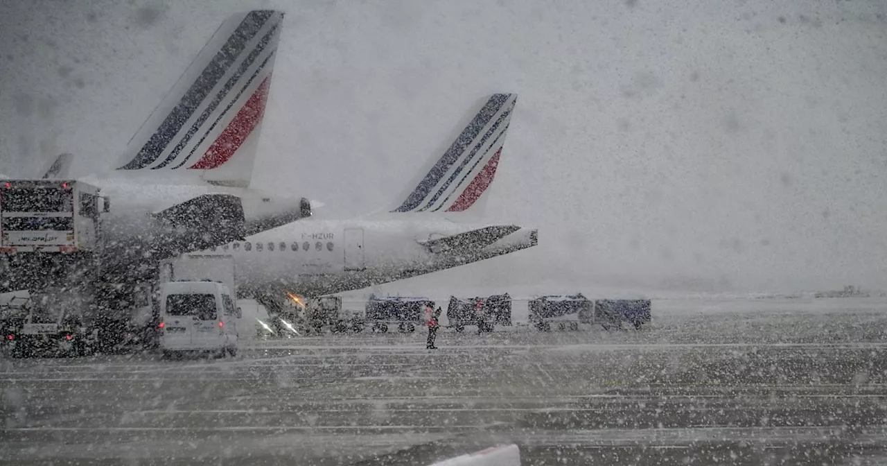 Probleme bei Rückflug des SC Verl: Massiver Schneefall verzögert Landung in Deutschland