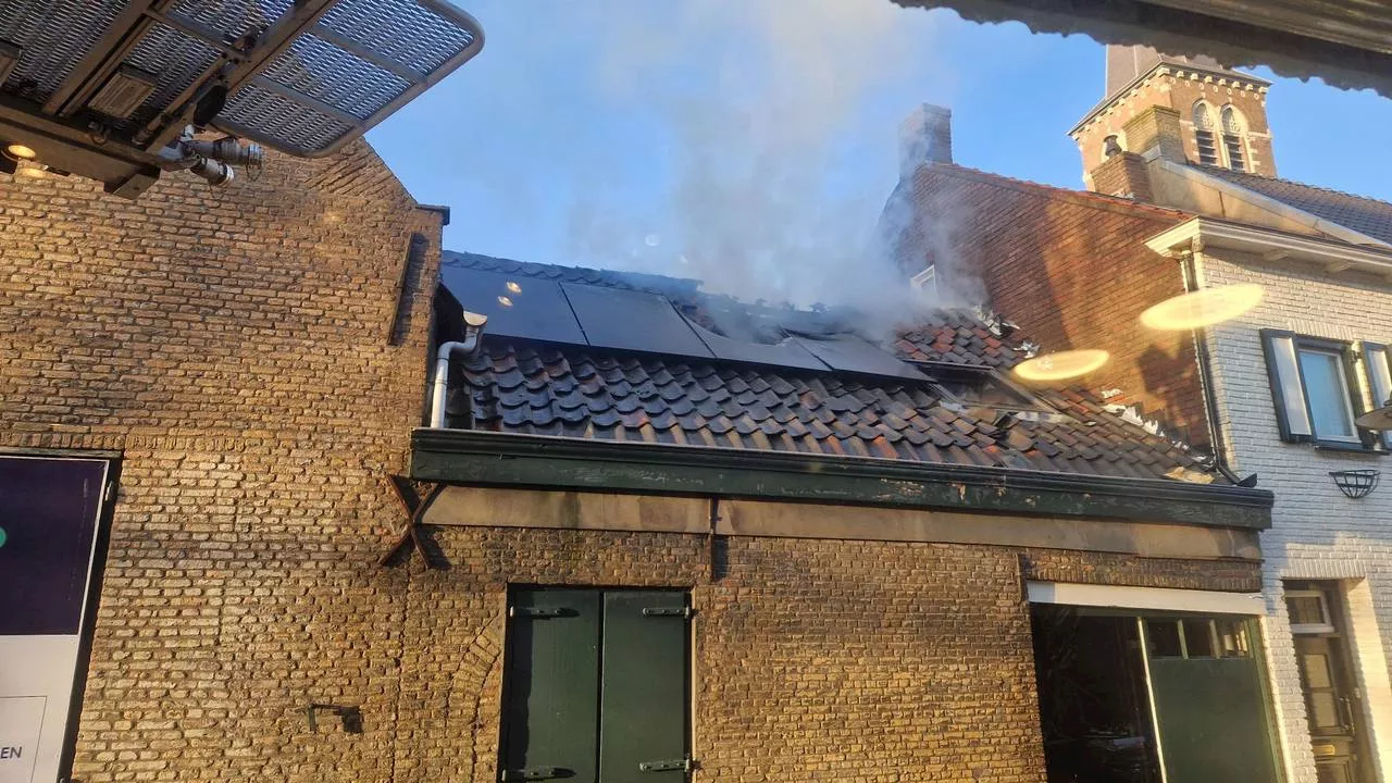 Brand in monumentaal pand in Etten-Leur