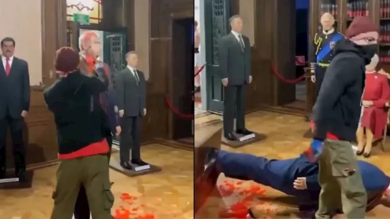 Activo Destroza Estatua de Netanyahu en Museo de Cera de CDMX