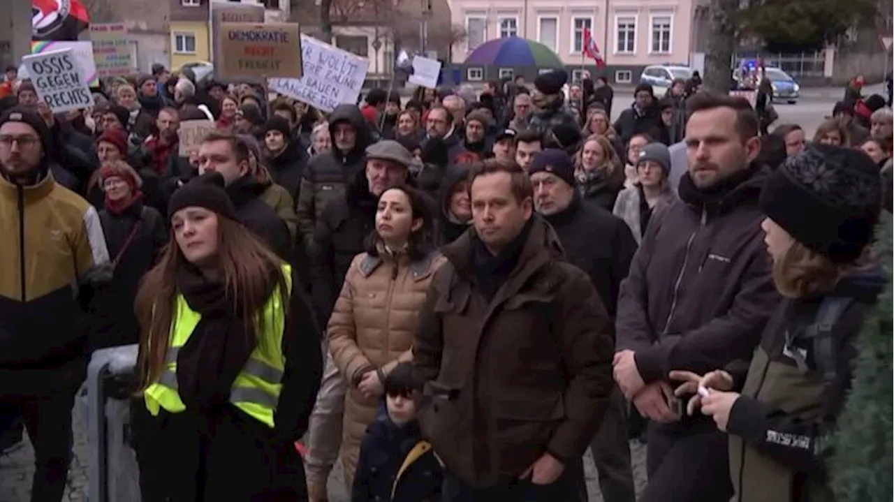 Ein Jahr Protest gegen Rechtsextremismus: Initiative 'Wir hier in Luckenwalde' kämpft für Vielfalt