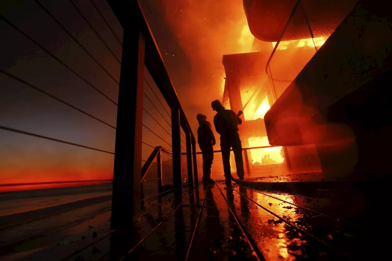 Fast-Moving Fire Threatens Hollywood Tourist Spots Amidst Devastating California Wildfires