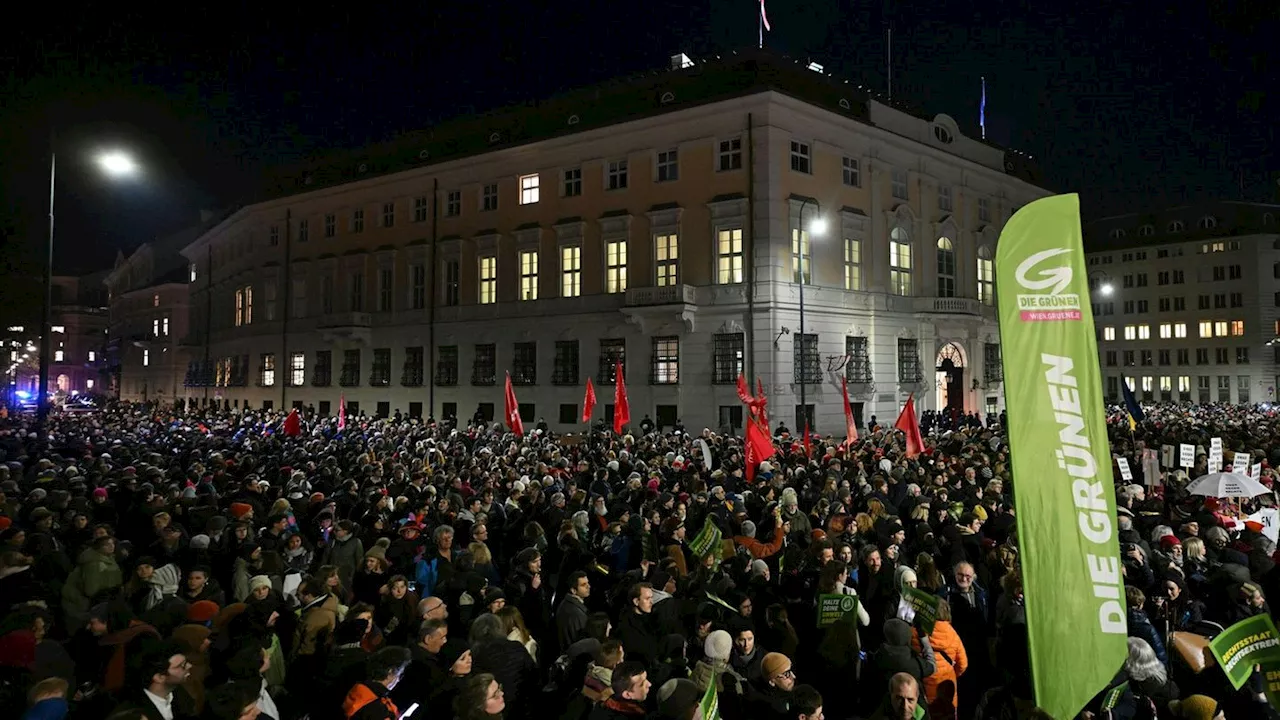 Zehntausende Protestieren gegen Rechtsruck in Österreich