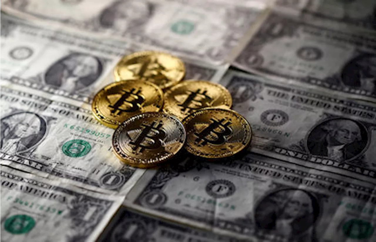 Bitcoin-Dogecoin Correlation Strengthens, Market Downturn Impacts Both