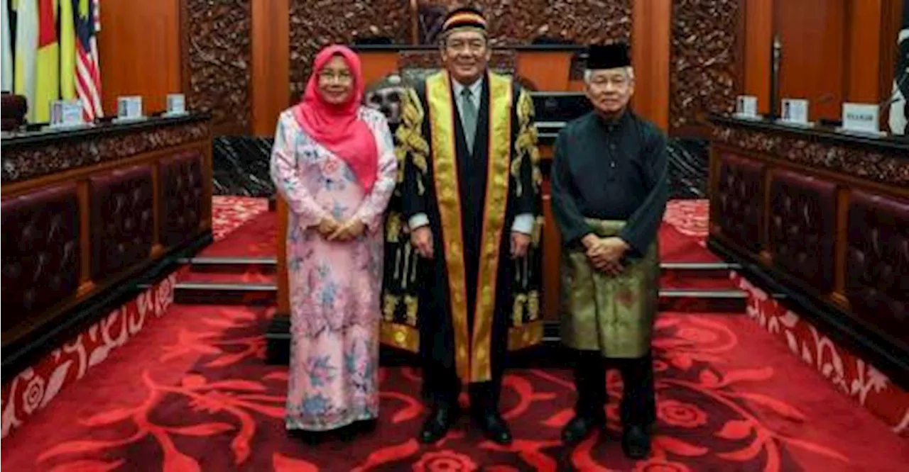 Two New Senators Sworn In at Dewan Negara