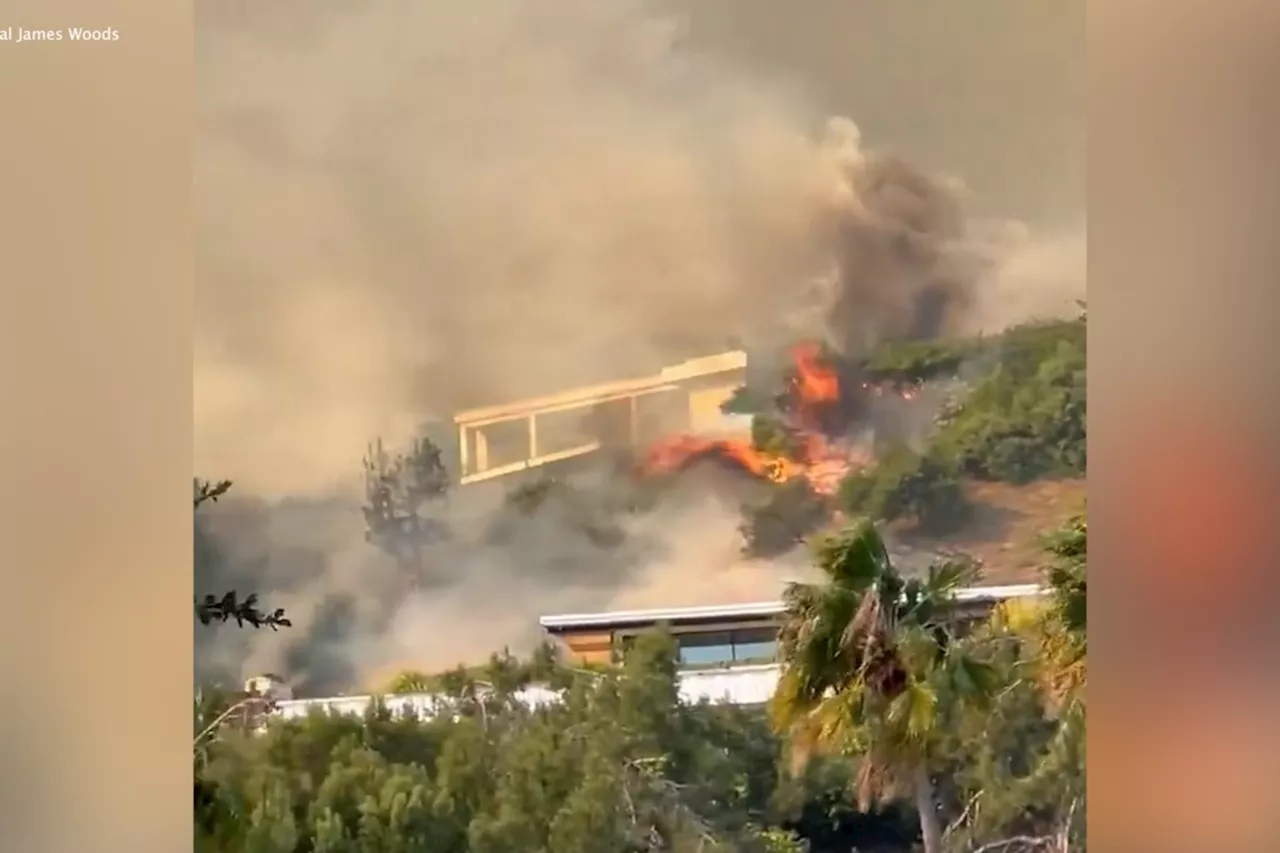 Coulson Aviation Helicopters Battle Massive Wildfires in Los Angeles