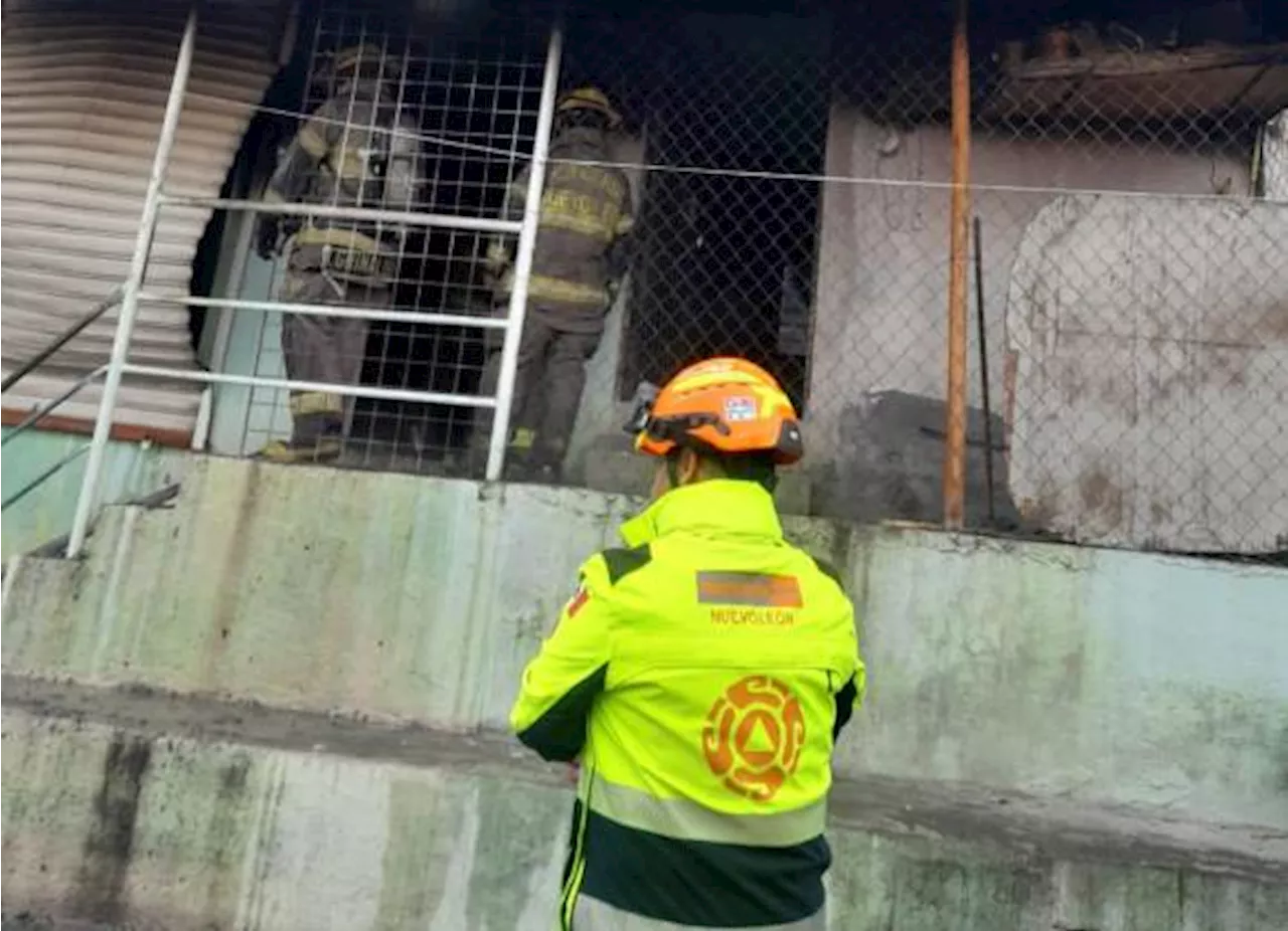 Incendio en vivienda de Escobedo deja dos personas quemadas