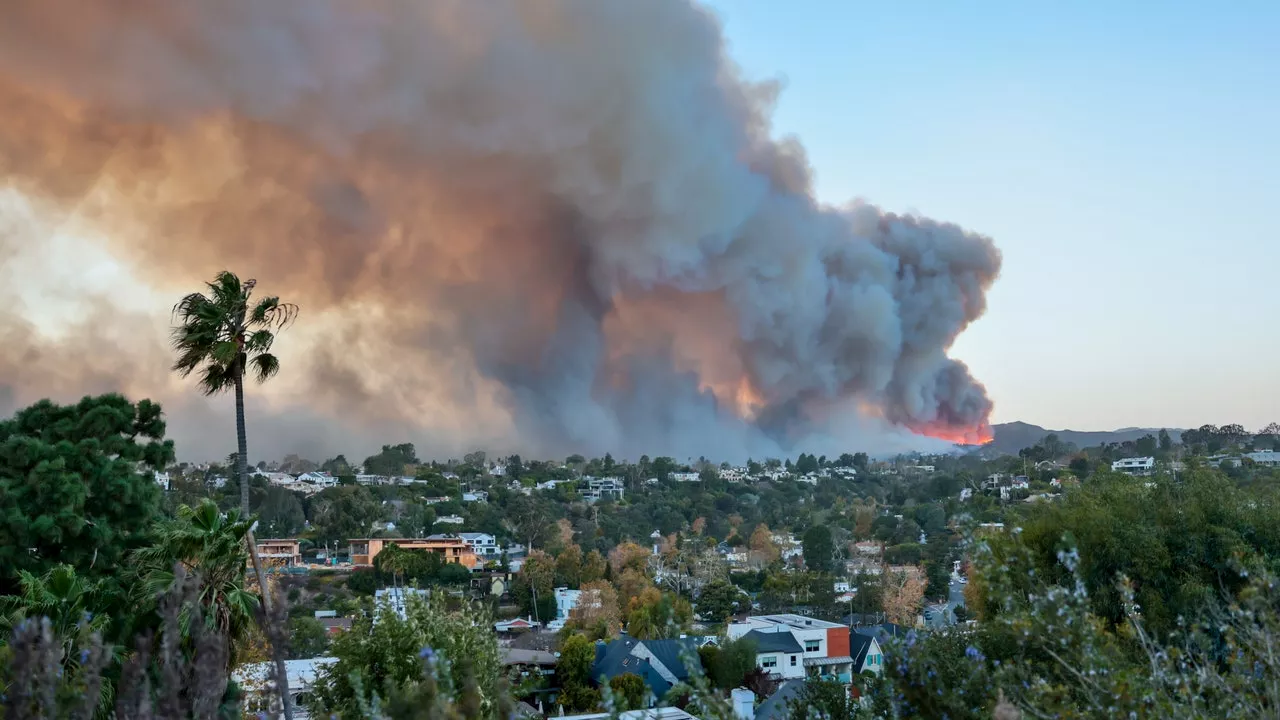 Incendi devastanti a Los Angeles